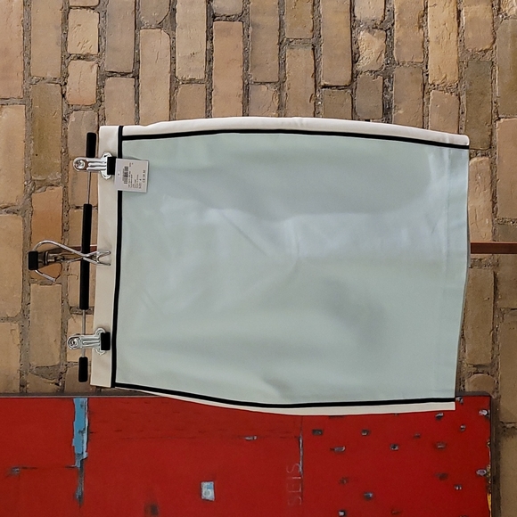 NWT Club Monaco skirt, size 4, mint green - Picture 2 of 5